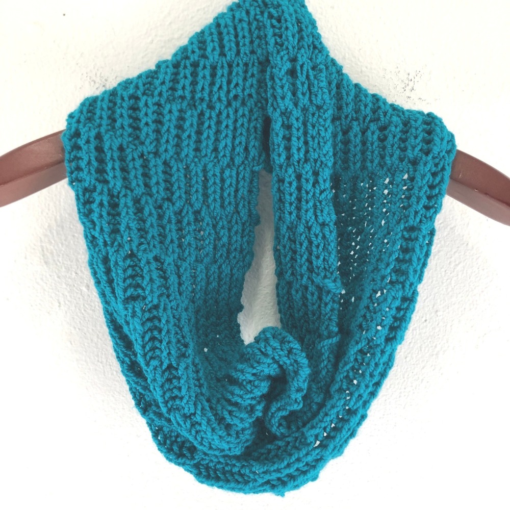 Cozy Handmade Teal Blue Chunky Knit Infinity Scarf Ribbed Winter Cowl Wabi-Sabi